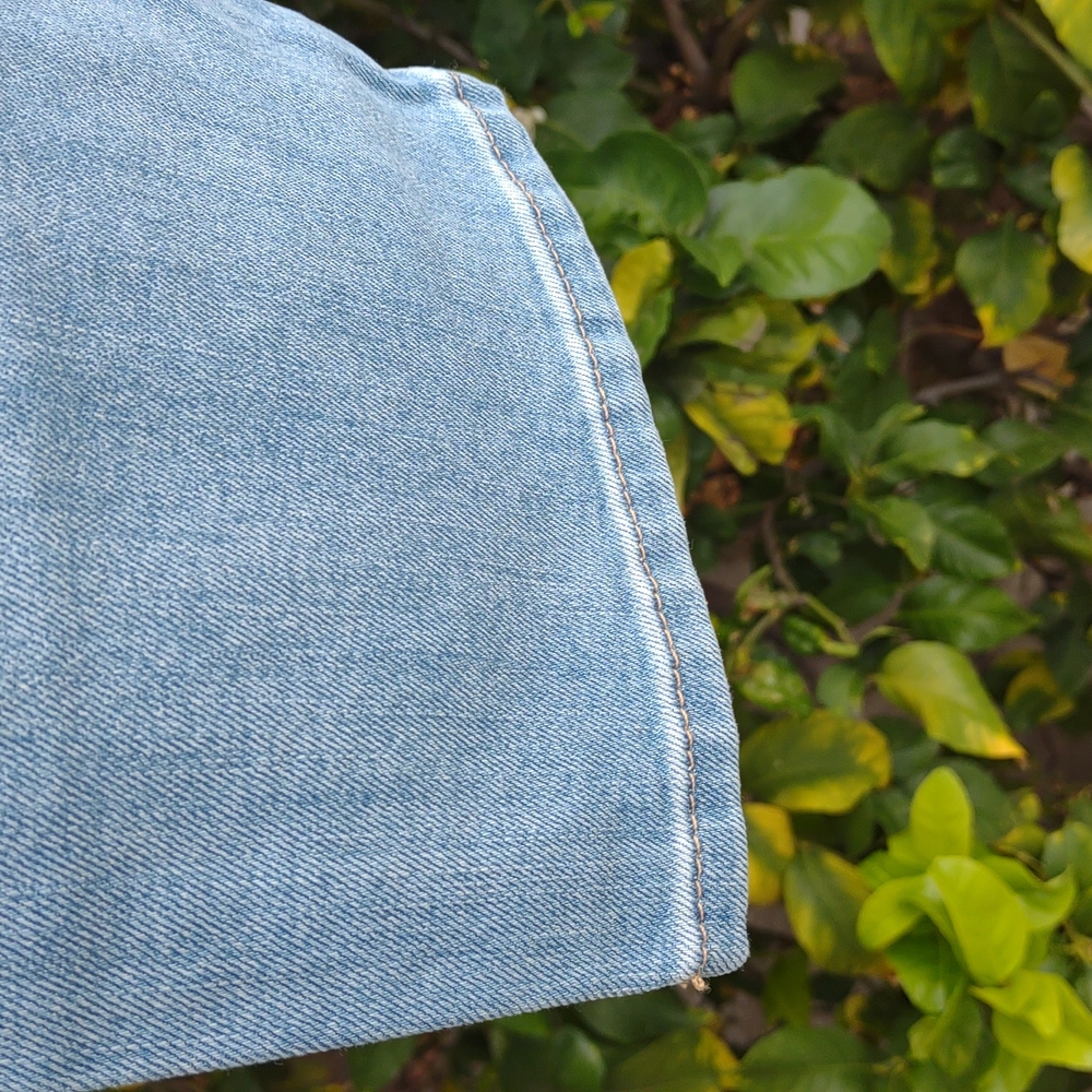 NEW Old Navy Power Straight Light Wash Jeans 14 - Picture 8 of 8